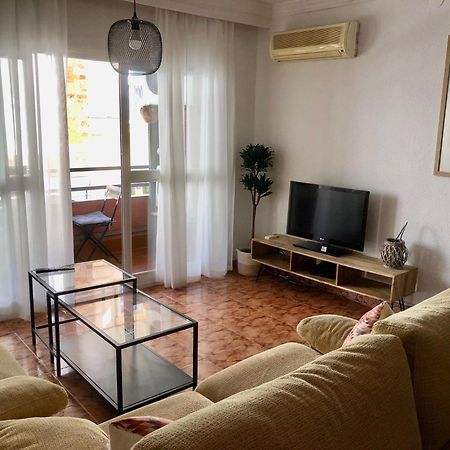 Piso En Pedregalejo A 50M De La Playa. Apartment Malaga Bagian luar foto