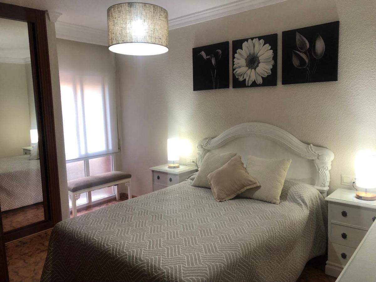 Piso En Pedregalejo A 50M De La Playa. Apartment Malaga Bagian luar foto
