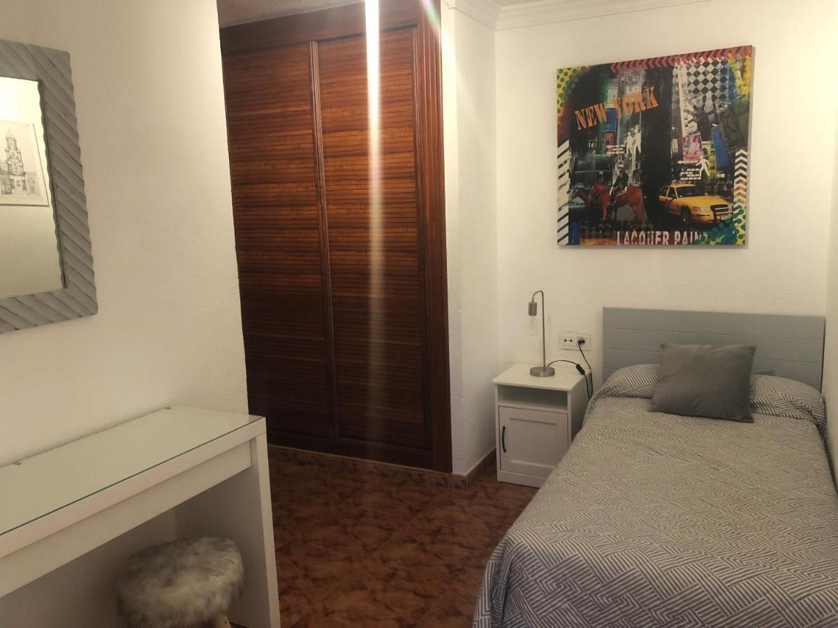 Piso En Pedregalejo A 50M De La Playa. Apartment Malaga Bagian luar foto